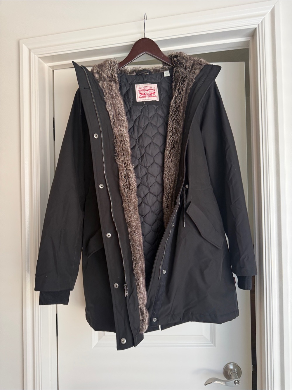 Levi’s Black Fur-Trim Hooded Parka Jacket - Women